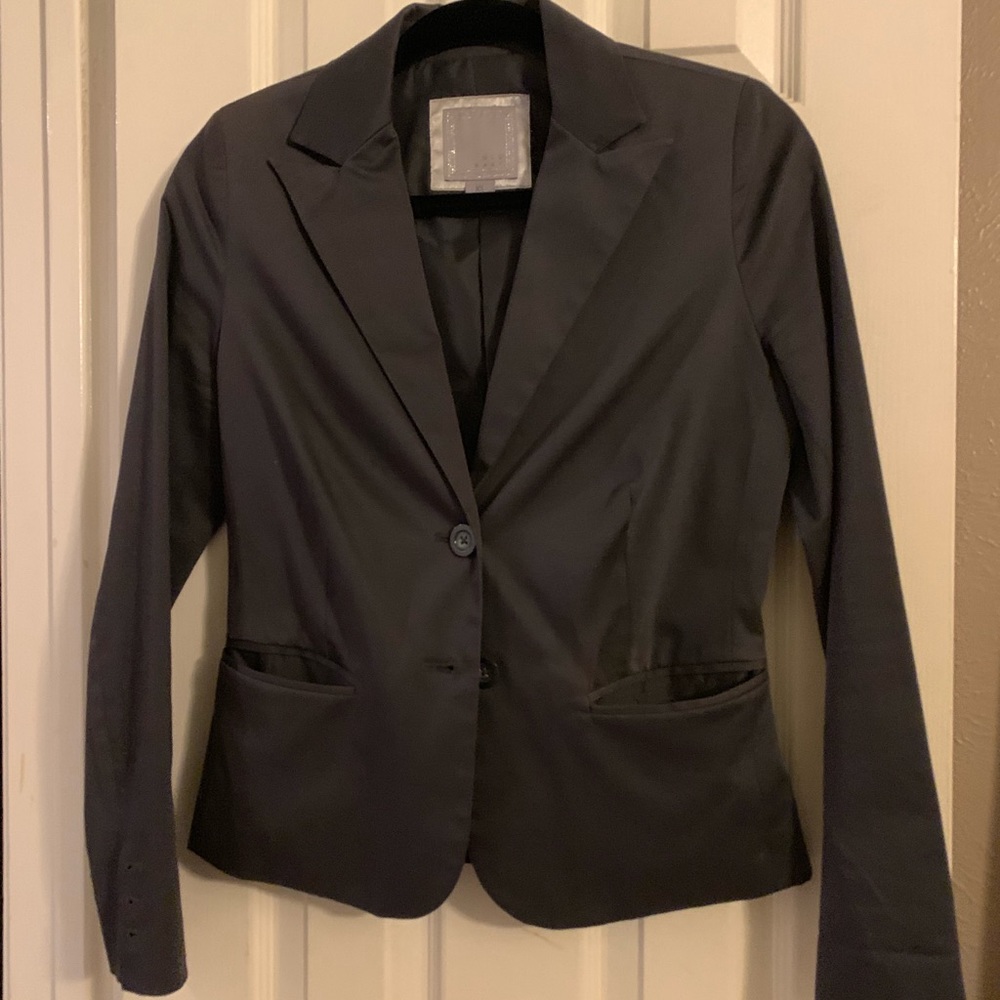 Gray blazer